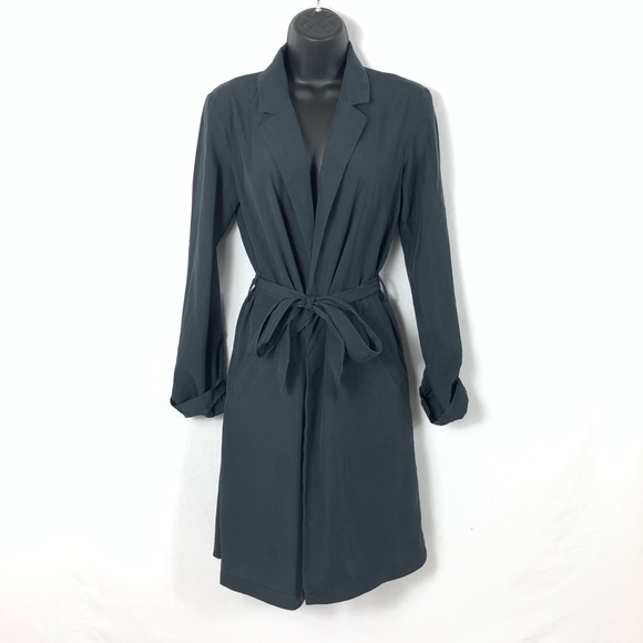 Divided Dark Gray Robe - Picture 2 of 8